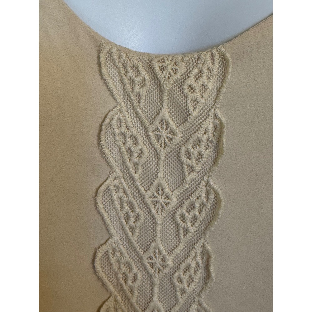 ASTR the Label Blush Cream Crochet Lace Inset Bell Sleeve Shift Dress NWOT S - Picture 3 of 6